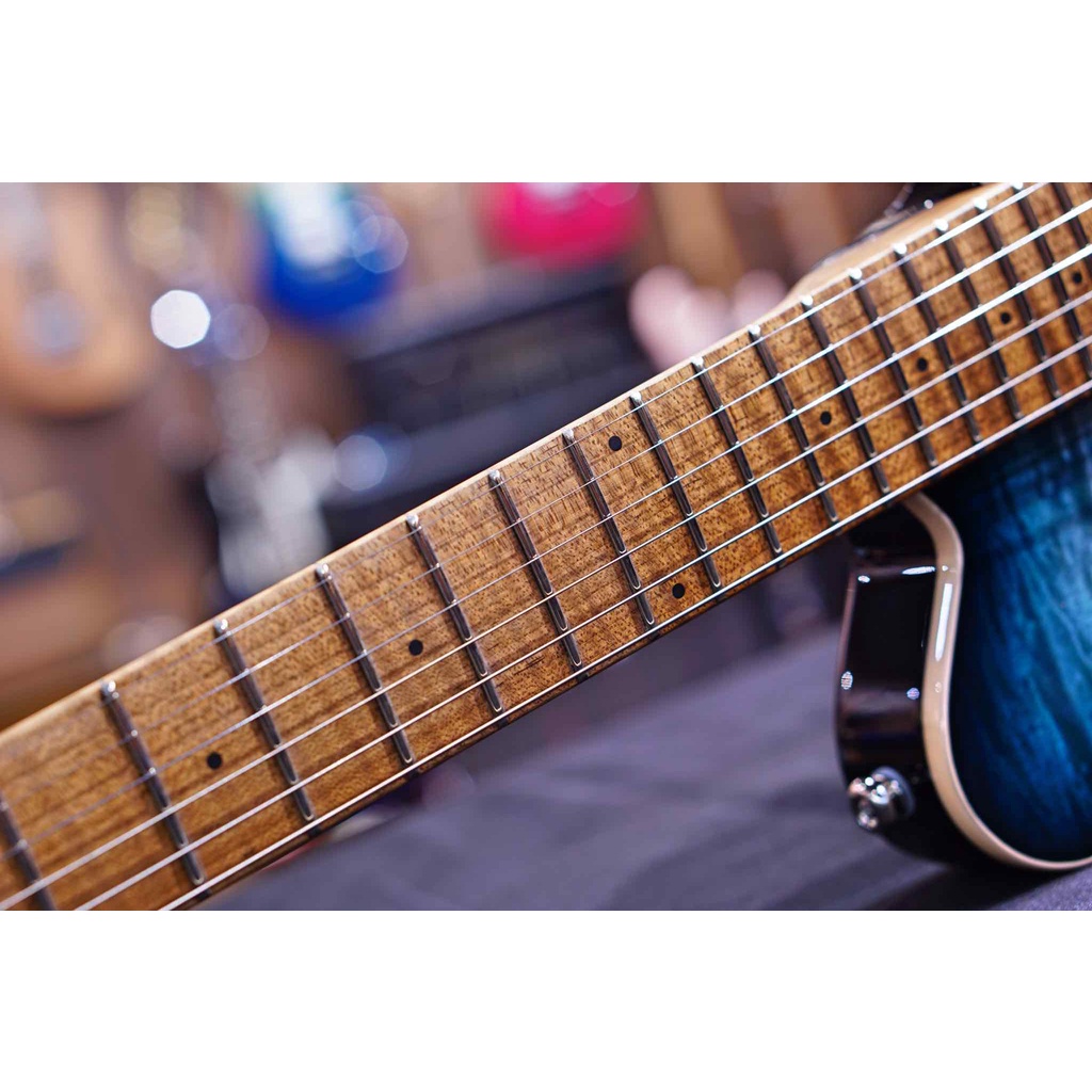 Music Man Axis Yucatan Blue Quilt  G95593