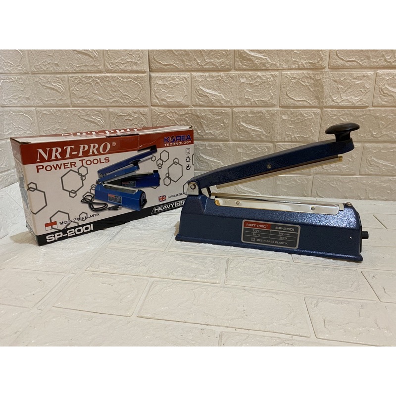 Mesin pres plastik NRT Pro SP-2001