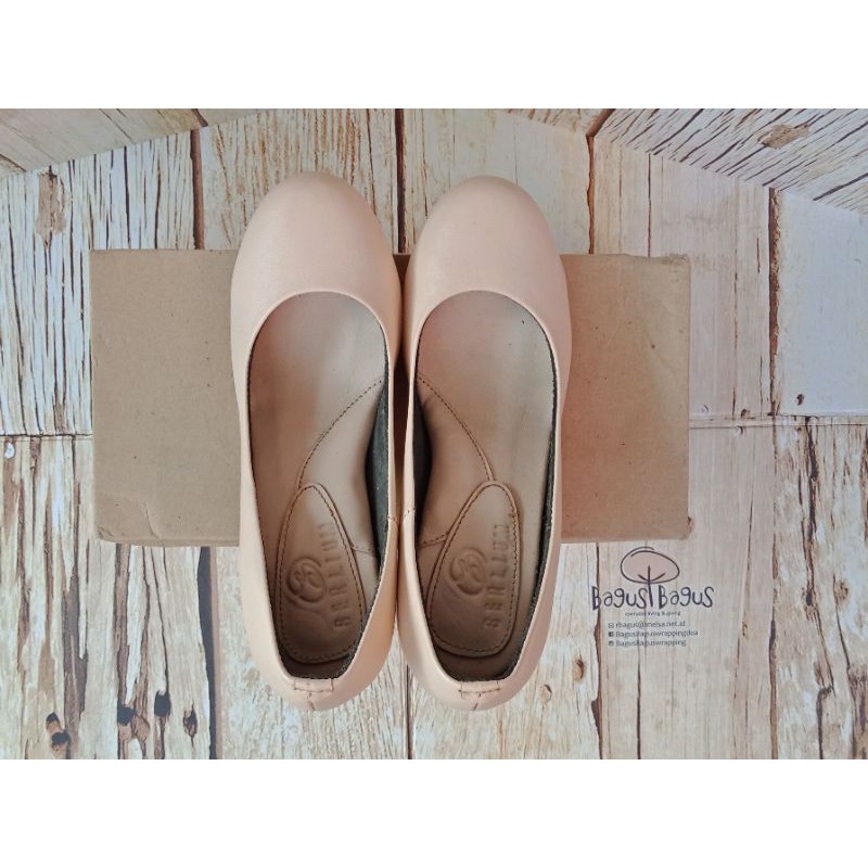 Hayu Pump Shoes size 36 by Serlium (preloved sepatu kulit)