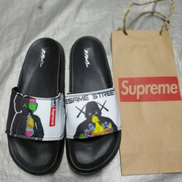 Sandal supreme