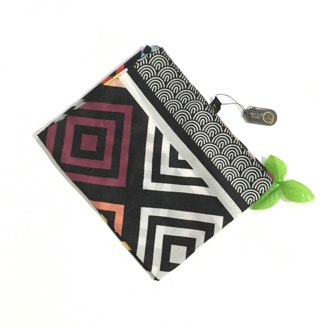 Hijab segi empat motif yeffa al amany