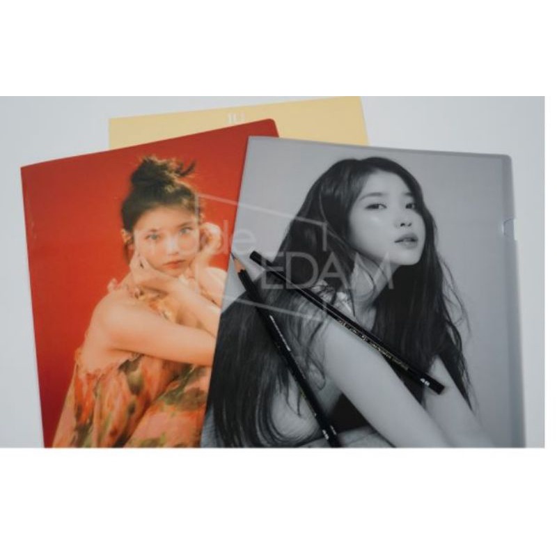 

L Holder Set IU Kpop / Map File Kertas / File untuk simpan kertas dokumen - Offical Original IU