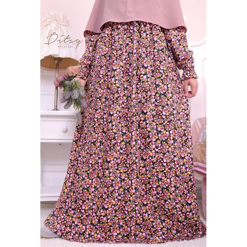 DITSY TYRELL BLACK NIGHTGOWN (JANUARI 2021)