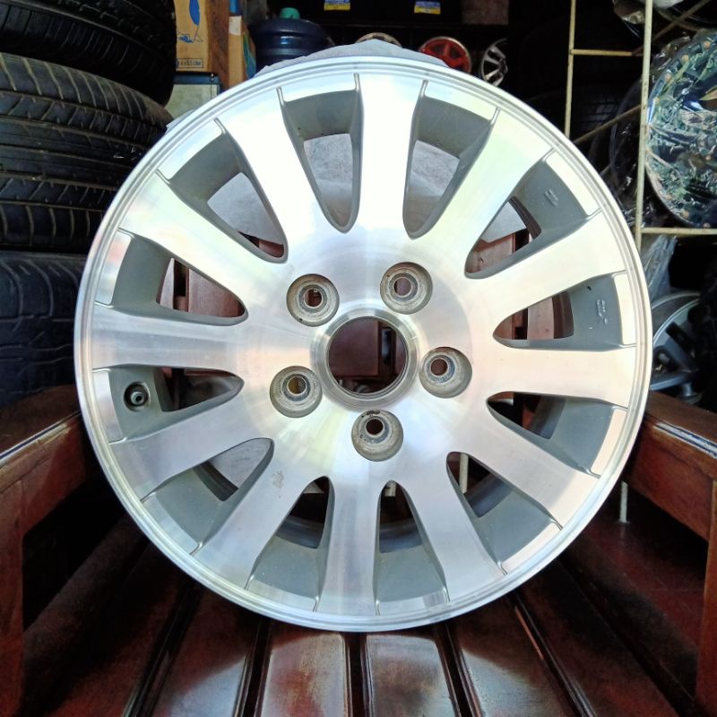 Velg Mobil Daihatsu Luxio R15, Lubang/PCD 5/114 Original