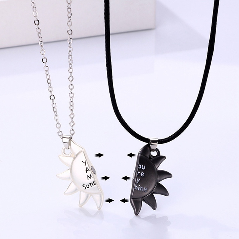 2pcs Kalung Rantai Pasangan Dengan Liontin Matahari + Tulisan You Are My Sunshine Untuk Pria / Wanita