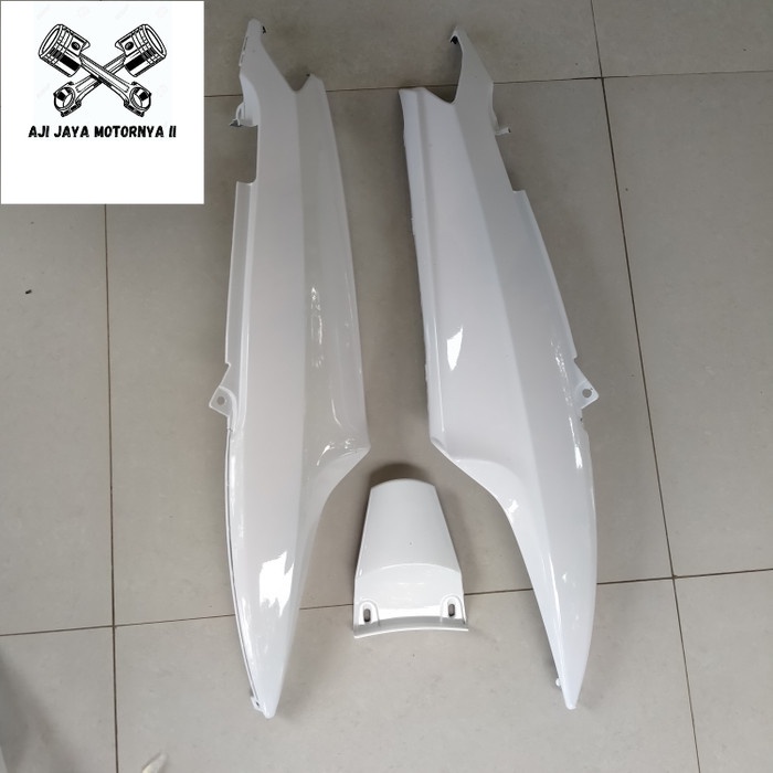 BODY BELAKANG MIO SMILE PUTIH BODY KANAN KIRI YAMAHA MIO SMILE