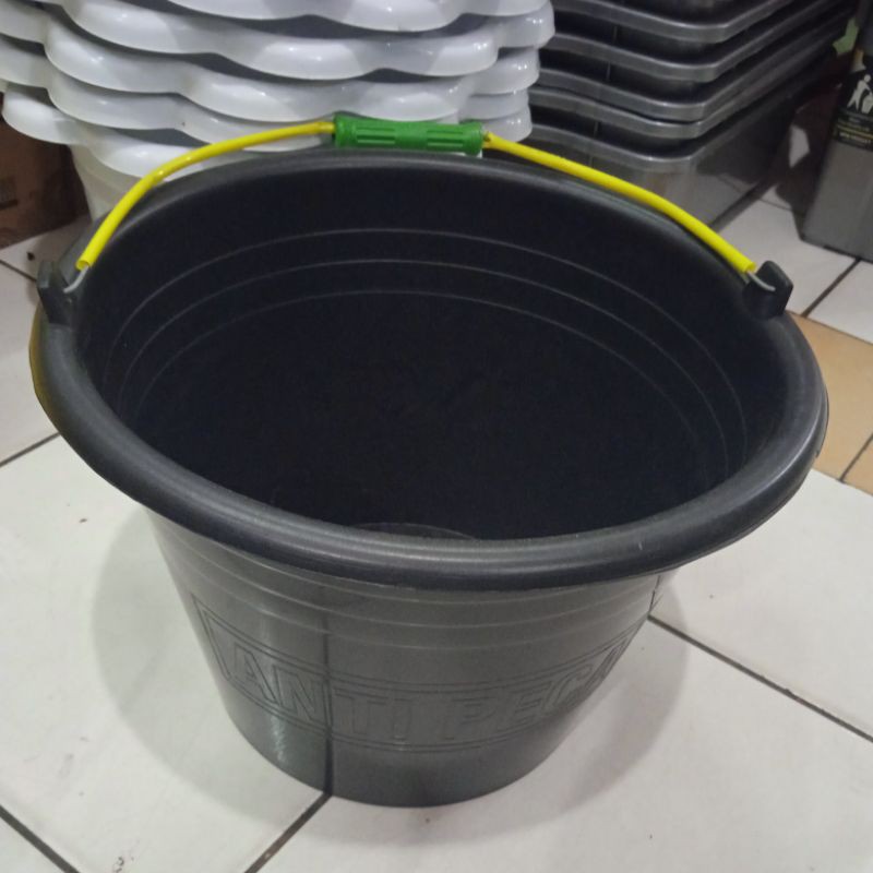 Ember karet / ember cor