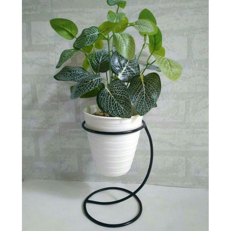 Rak Pot Bunga Besi unik - standing pot bunga besi
