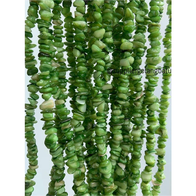 kerikil kerang SOFT GREEN CARNELIAN 1cm bahan manik akik hijau tua