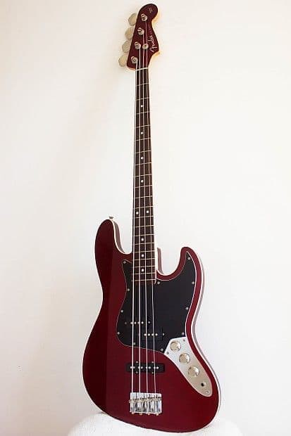 Fender Aerodyne Jazz Bass Old Candy Apple Red