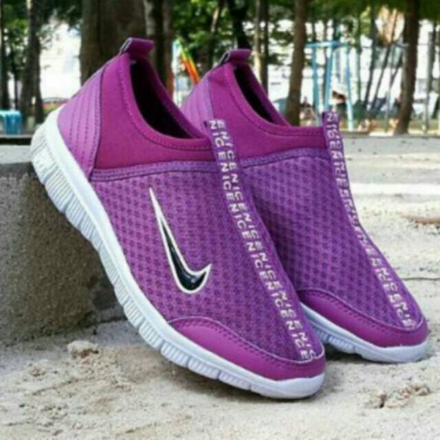 Slip on sepatu wanita nike grade ori vietnam