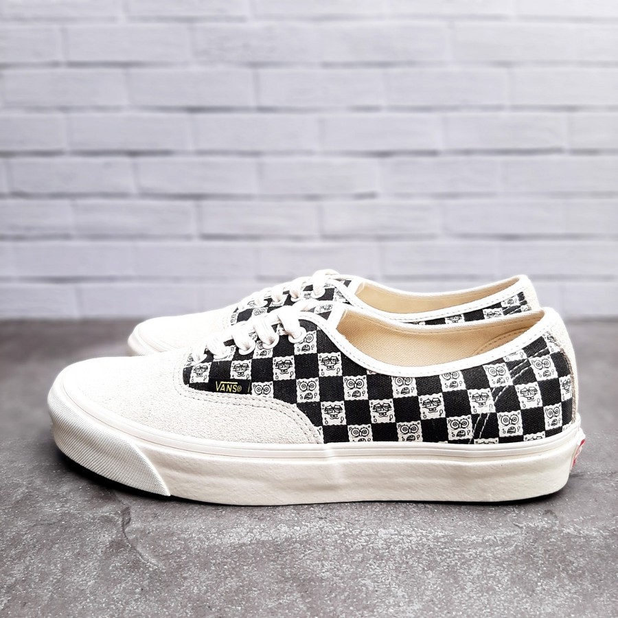 VANS x Spongebob Vault OG Authentic
