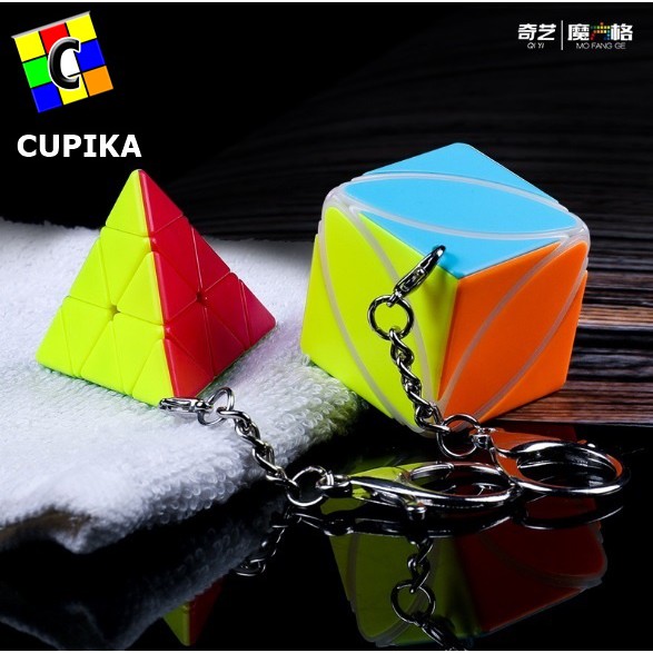 Rubik Keychain QiYi Pyraminx Keychain 3x3x3 Stickerless QiYi Gantungan Kunci