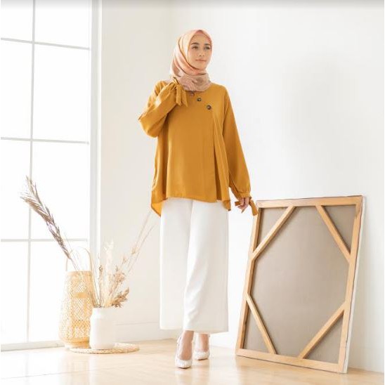 Sivia Blouse