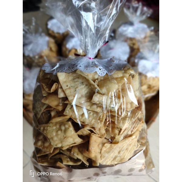 

Pangsit 1/2 kg