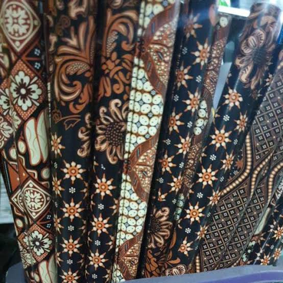 

Kertas Kado