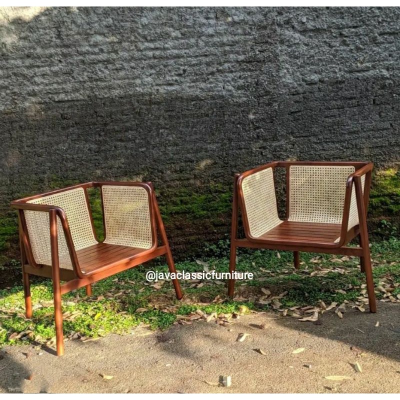 KURSI SANTAI SCANDINAVIA ROTAN VINTAGE RETRO CANTIK UNIK ANTIK TERAS CAFE DUDUKAN BANTALAN BUSA JOK EMPUK BAHAN KAYU JATI TUA GRADE A FINISHING NATURAL FURNITURE JEPARA-3