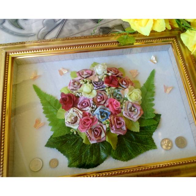 Mahar pernikahan / souvenir / figura mahar / mahar uang hias / bunga bouquet / buket uang kertas 34