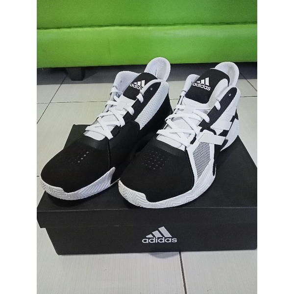 Adidas court vision 2.0