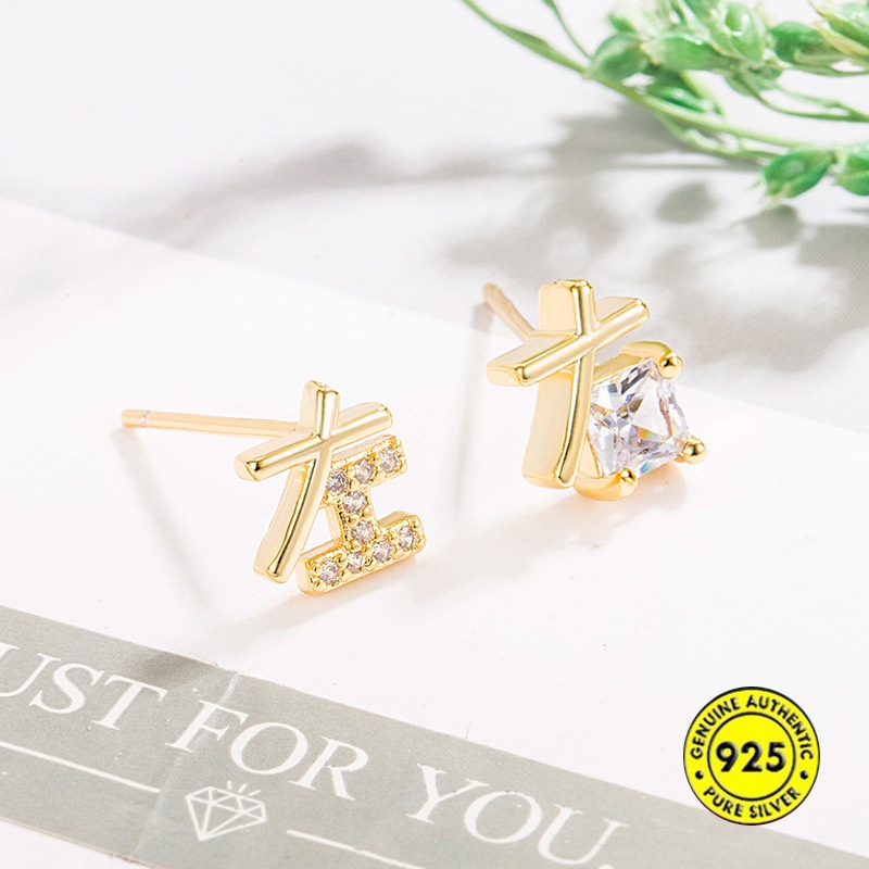 Anting Tusuk Gantung Desain Karakter Cina Kreatif Anti Air Untuk Wanita