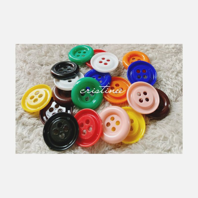 12pcs kancing plastik 4 lubang ukuran 2.5cm