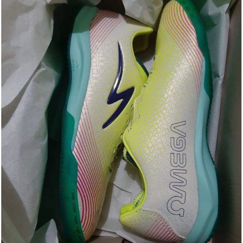 SPECS LS OMEGA RUNTUBOY