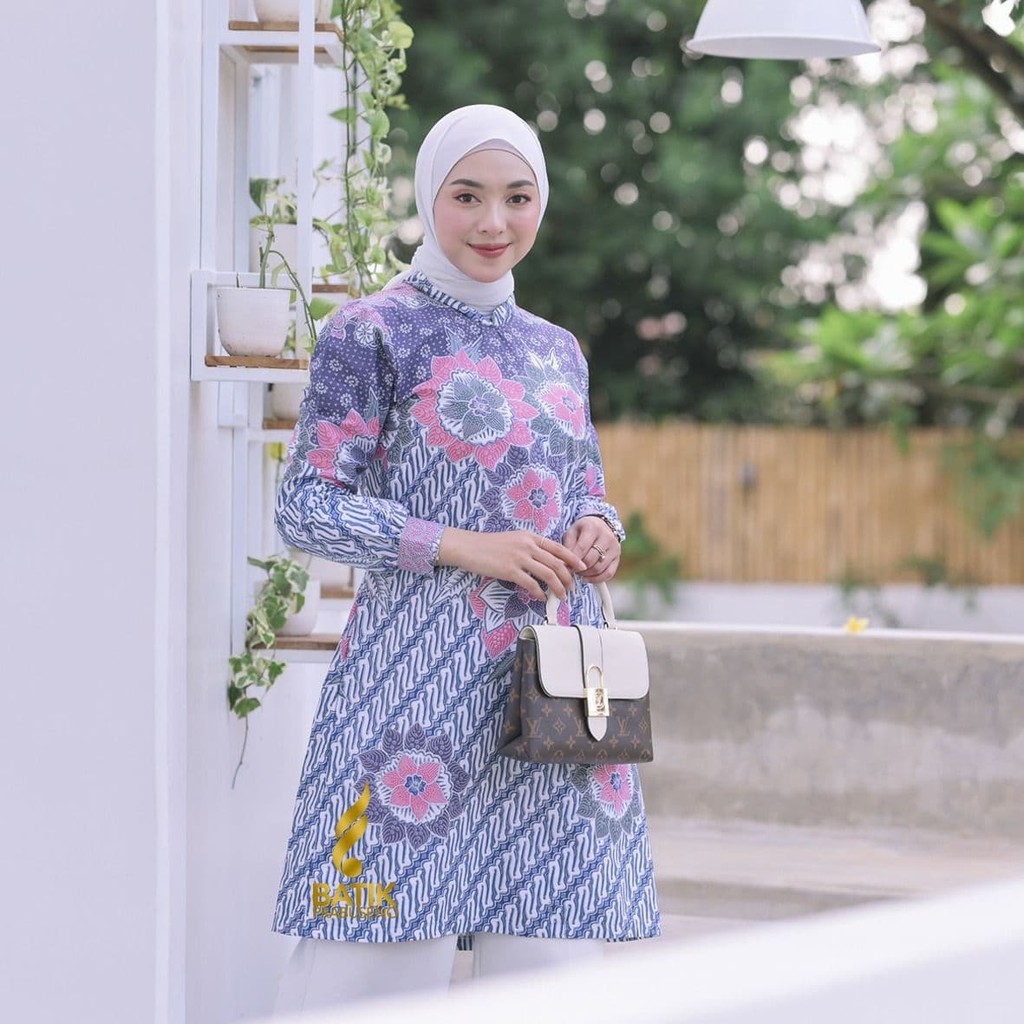 batik wanita Batik Prabuseno - DEVIANA UNGU Tunik Batik Wanita Lengan Panjang