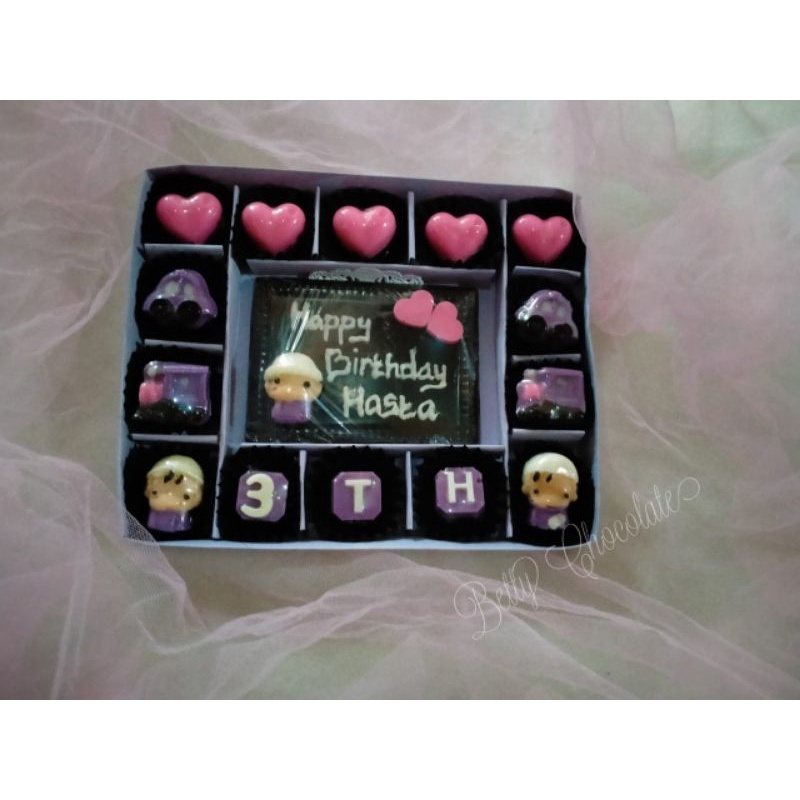 

coklat karakter lucu/gift box/custom nama/ultah/anniv/wedding