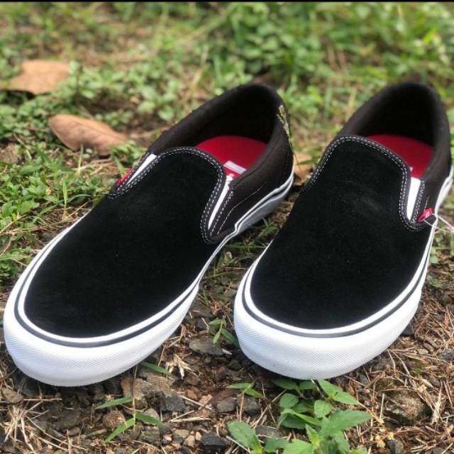 vans slip on 46