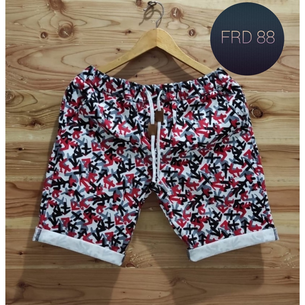 CELANA PENDEK PRIA DEWASA BYK PILIHAN MOTIF TERBARU/CELANA PENDEK DISTRO/CELANA PENDEK CHINOS /CARGO/KOREA/DISTRO CASUAL/SANTAI/PANTAI