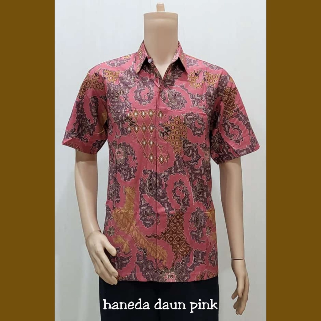 BATIK COUPLE KELUARGA SARIMBIT SERAGAM FAMILY PASANGAN HANEDA DAUN PINK AYAH IBU ANAK LAKI LAKI PEREMPUAN COWOK CEWEK PASANGAN MUDA JUMBO MODERN BATIK SET TERBARU NATAL PAKAIAN WANITA PREMIUM QUALITY CAMISOLA CLOTHING