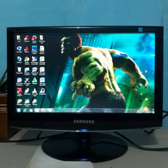 LCD Monitor Komputer Samsung 16inch wide Syncmaster 633nw