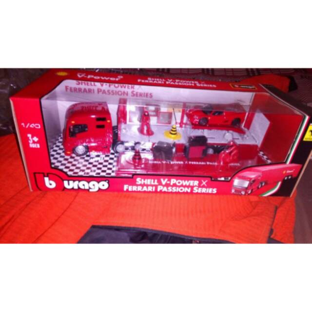 Shell V-Power Ferrari passion series / truck / truk / Burago