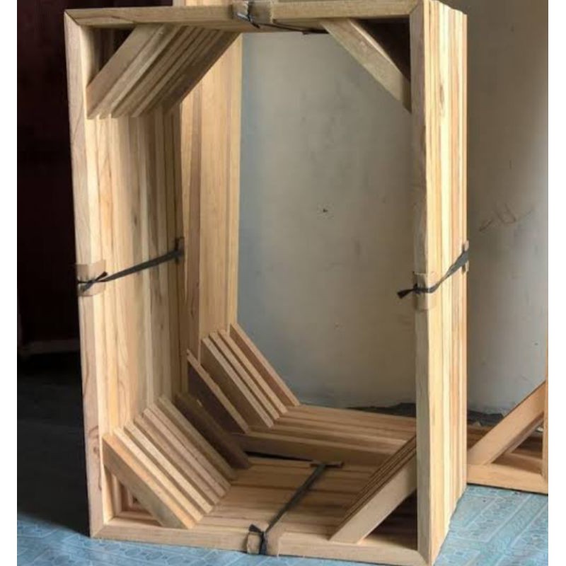 

isi 2 BIJI spandram kayu