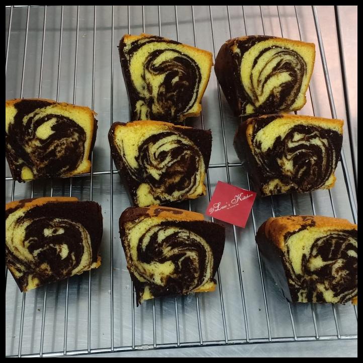 

TERBARUU!! marmer cake slice lawskitchen 70 rb dapat 2slice SALE