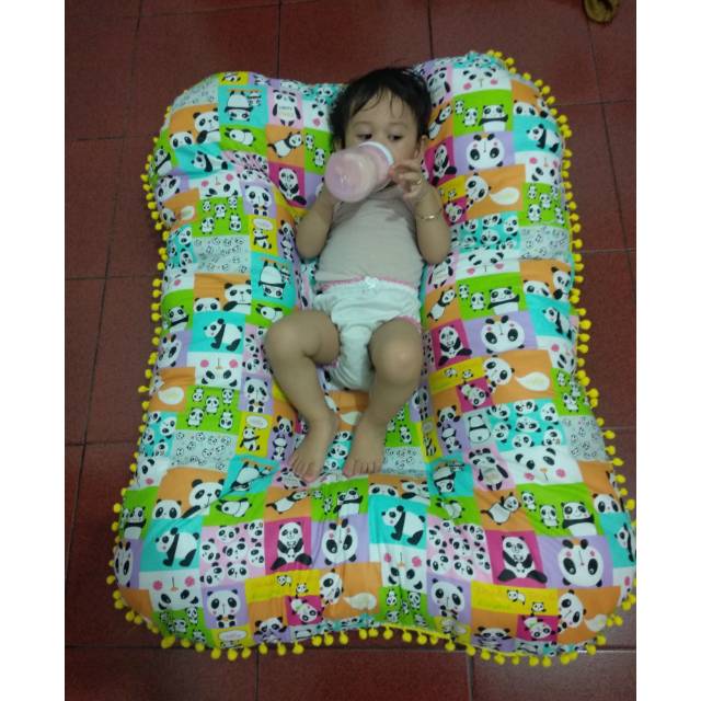 Bantal santai/baby lounger