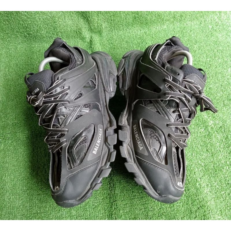 Sneakers Rick Owens Geo Basket size 42 dan Balenciaga Track Triple Black size 43