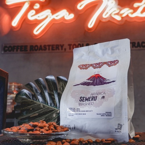

KOPI ARABIKA GUNUNG SEMERU - SINGLE ORIGIN BIJI KOPI / BUBUK - 1 KG