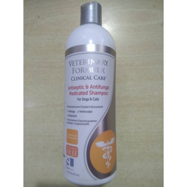 Jual Veterinary Formula Clinical Care Antiseptic & Antifungal Medicated