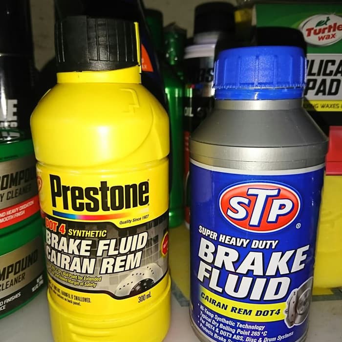 Jual Oli Rem Mobil Brake Fluid Dot 4 Dot4 STP / Prestone isi 300ml