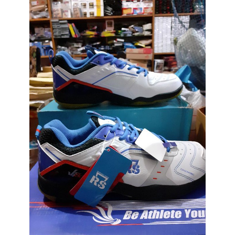 Sepatu badminton RS JF861