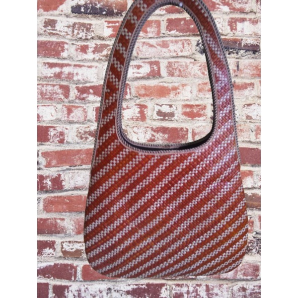 Tas wanita anyaman pandan