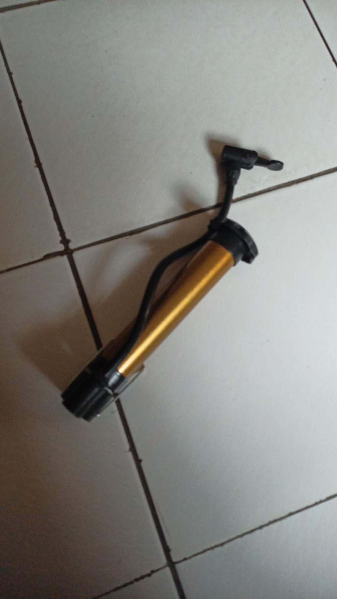 Pompa Ban Sepeda Mini Manual Pompa Udara / Pompa Angin Sepeda Portebel
