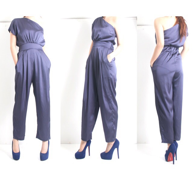 JUMPSUIT LENGAN SATU . ONE SHOULDER JUMPSUIT . JUMPSUIT LENGAN SATU UNGU