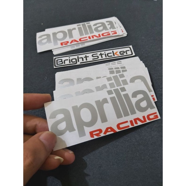 STICKER HELM APRILIA RACING CUTTING