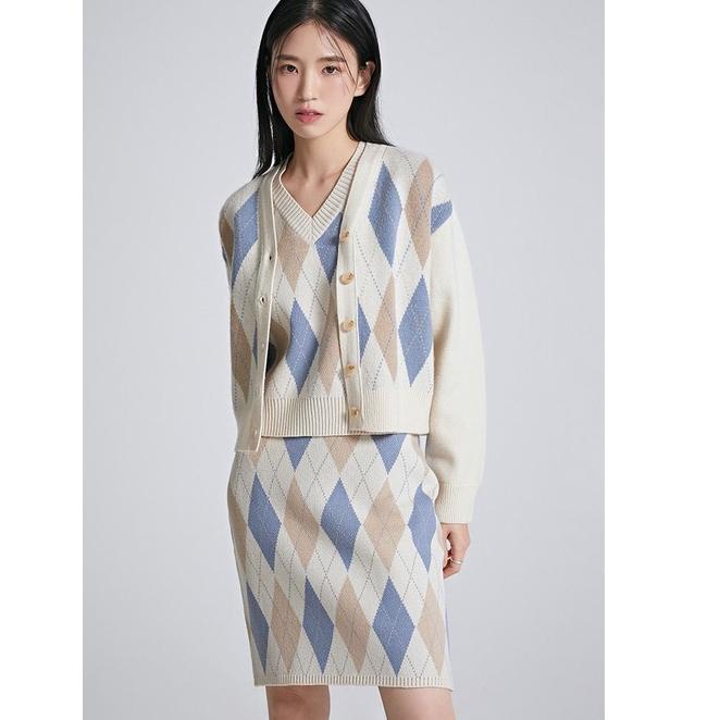 Paling Diminati Good Day Argyle Wool Cardigan