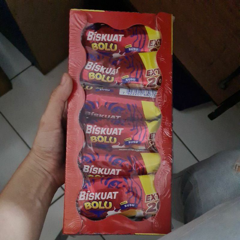 

biskuat bolu coklat 16.6 gr (1pack isi 12 bks)