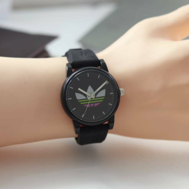 Jam tangan Adidas HC9900