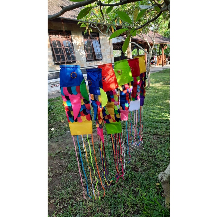 Windsock kain lukis ikan arah angin 60cm