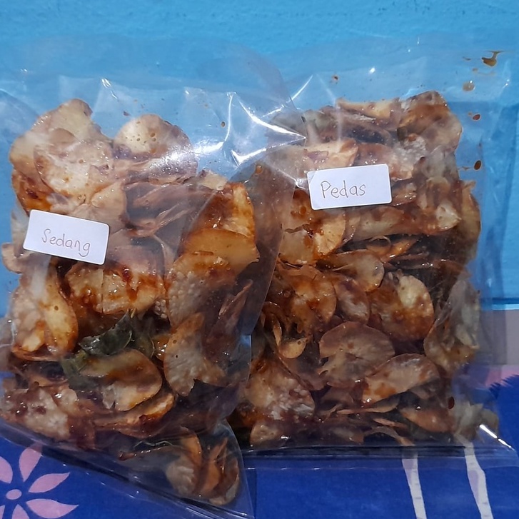 

jual cemilan keripik singkong / keripik singkong pedas / keripik singkong enak